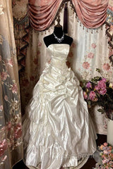 Simple Ball Gown Strapless Sleeveless Pleats White Satin Wedding Dress