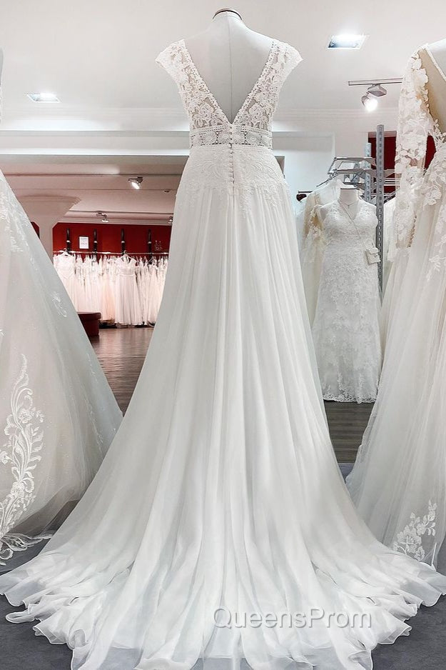 Simple Long A-line V-neck Tulle Appliques Lace Wedding Dress Secondary image