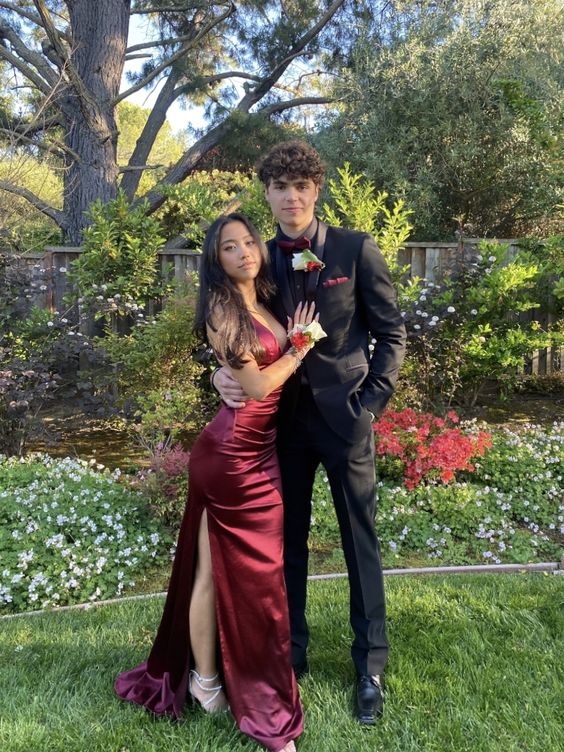 Simple Mermaid Long Burgundy Slit Classy Prom Dress Main image