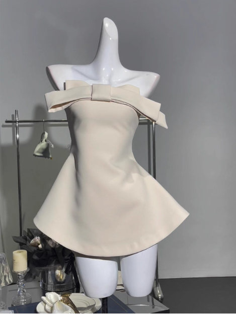 Simple Tube Top Bow Waist Birthday Skirt Homecoming Dress Main image