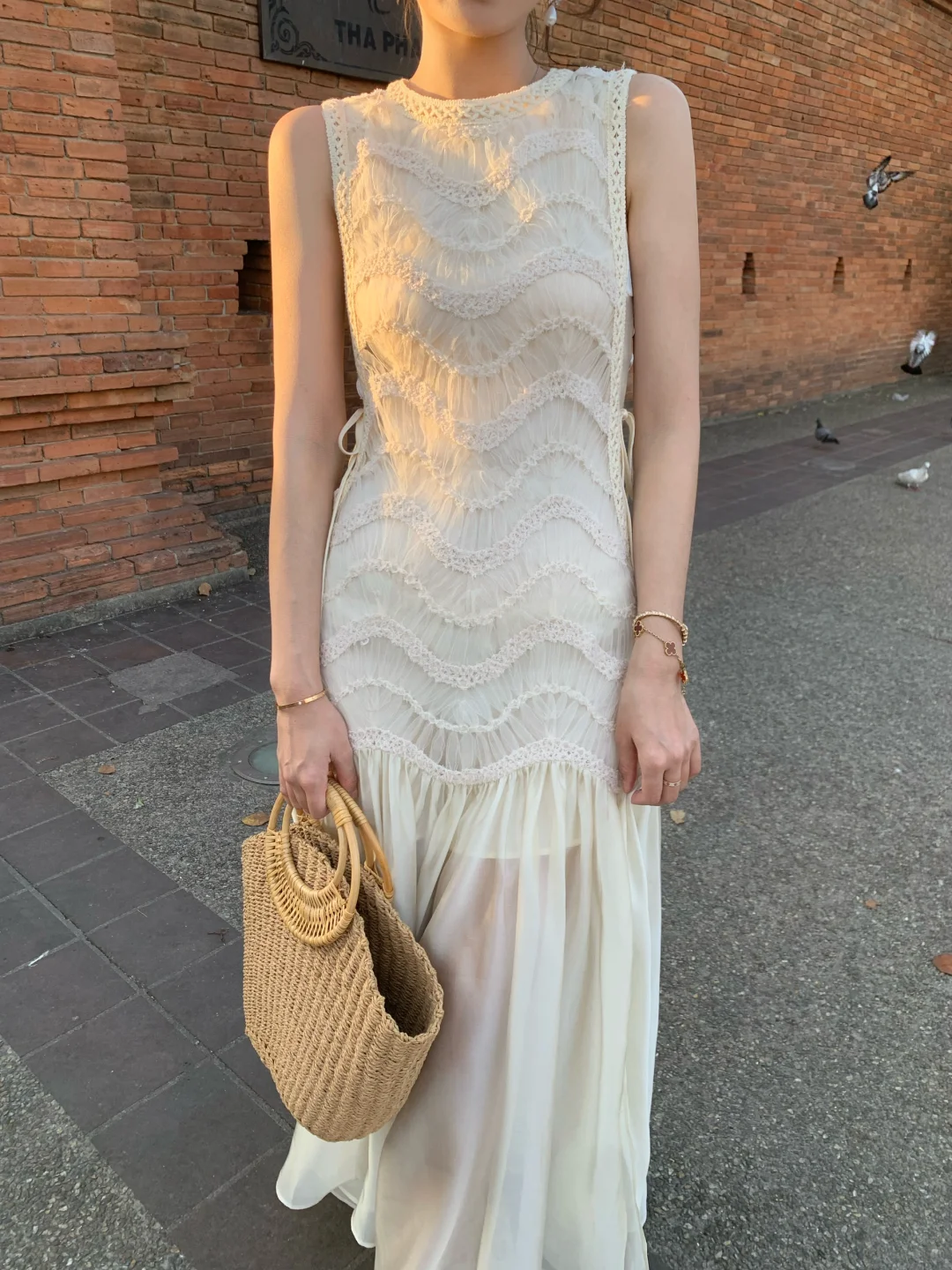 Simple A Line Round Neck Light Apricot Lace Chiffon Party Dress Outfits Secondary image