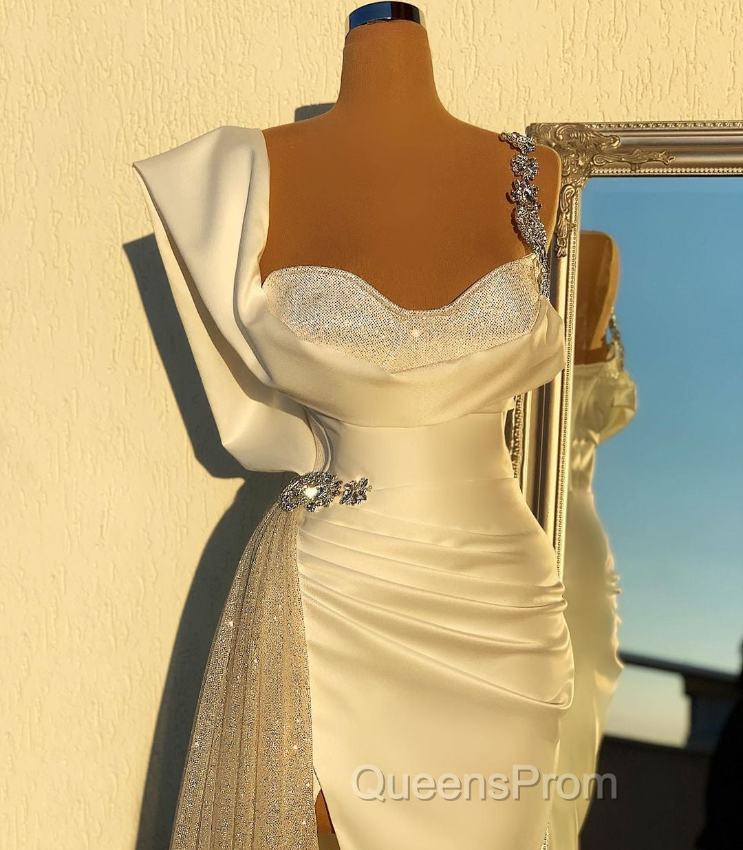 Simple White Long Mermaid Spaghetti Straps Beading Tulle Evening Prom Dress With Slit Secondary image