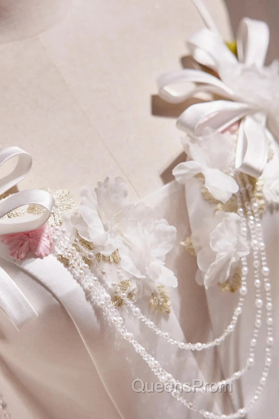 Spaghetti Strap Satin White Floral Short Evening Prom Dress Secondary image