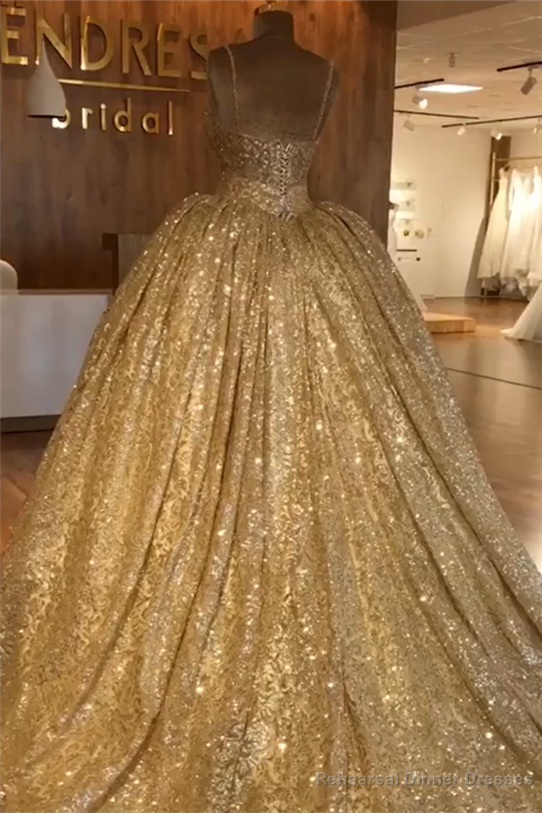 Spaghetti Straps Gold Beaded Lace Evening Dress Luxurious Ball Gown Princess Open Back Prom Party Gowns Secondary image