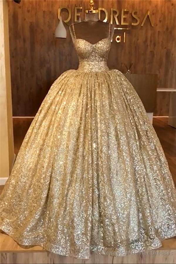 Spaghetti Straps Gold Beaded Lace Evening Dress Luxurious Ball Gown Princess Open Back Prom Party Gowns Main image