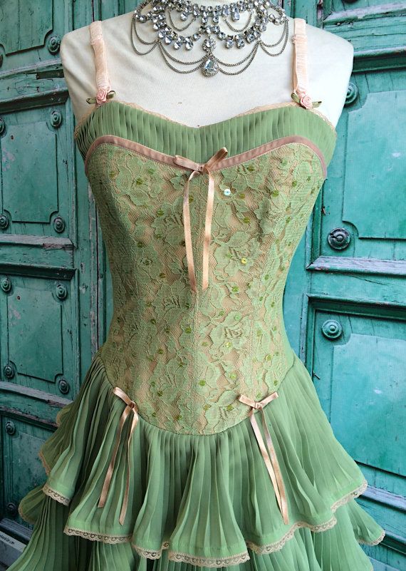 Green Pink Sweet Spaghetti Strap Layered Long Lace Tulle Ball Gown Classy Evening Dress Coming Of Age Ceremony Dress Secondary image