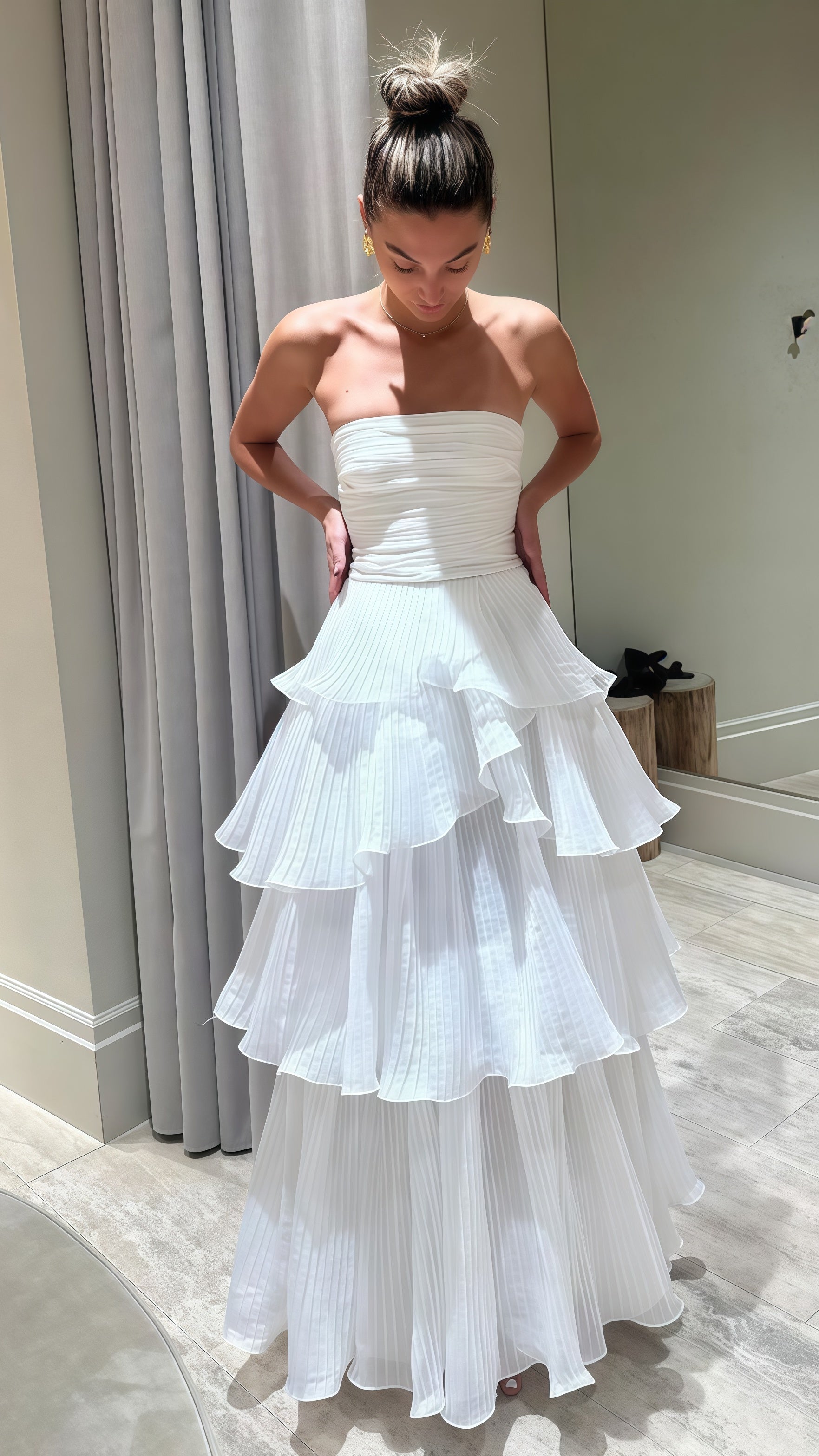 Strapless White Pleated Layers Long Classy Prom Dress Sleeveless Classy Evening Gown