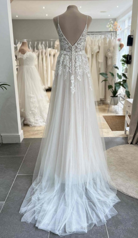 Straps A-line Tulle/Lace Beach Wedding Dress Secondary image