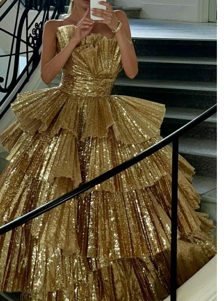 Stylish Golden Tiered Ball Gown Long Classy Evening Party Dress