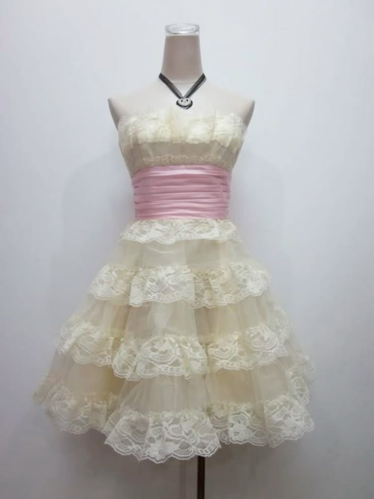 Sweet 16Th Ball Gown Strapless Lace Short Homecoming Dress Birthday Outfits Main image