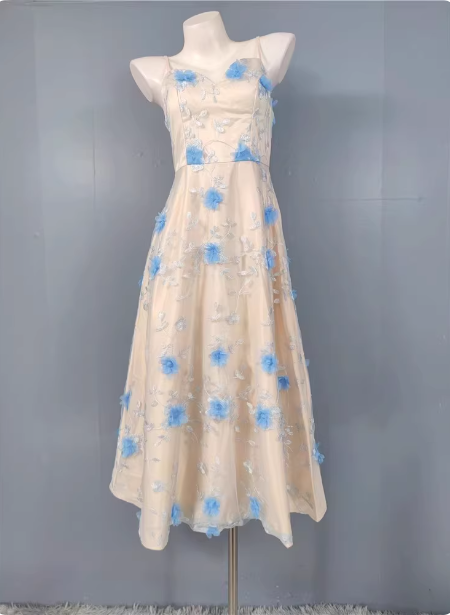 Sweet A-Line 3D Floral Embroidery Tulle Long Classy Prom Dress Secondary image