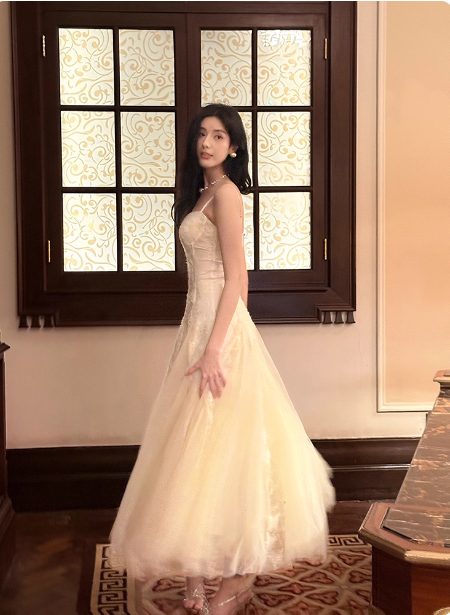 Sweet Cream Apricot A-Line Spaghetti Strap Lace Tulle Long Classy Prom Dress