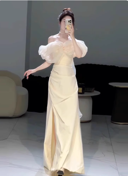 Sweet Cream Yellow A-Line Off-The-Shoulder Bow-Embellished High-Slit Satin Long Classy Prom Dress