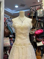 Sweet Ivory Heart-Shaped Neckline Embroidered Layered Lace Classy Prom Dress
