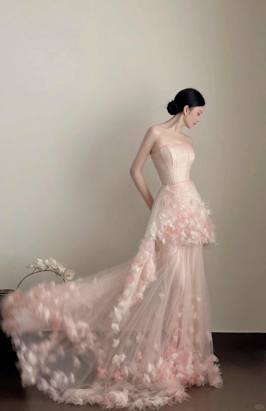 Sweet Pale Pink Mermaid Tail Three-Dimensional Petal Long Classy Prom Dress Wedding Dress