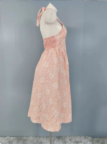 Sweet Pink A-Line Halter V-Neck Jacquard Classy Prom Dress