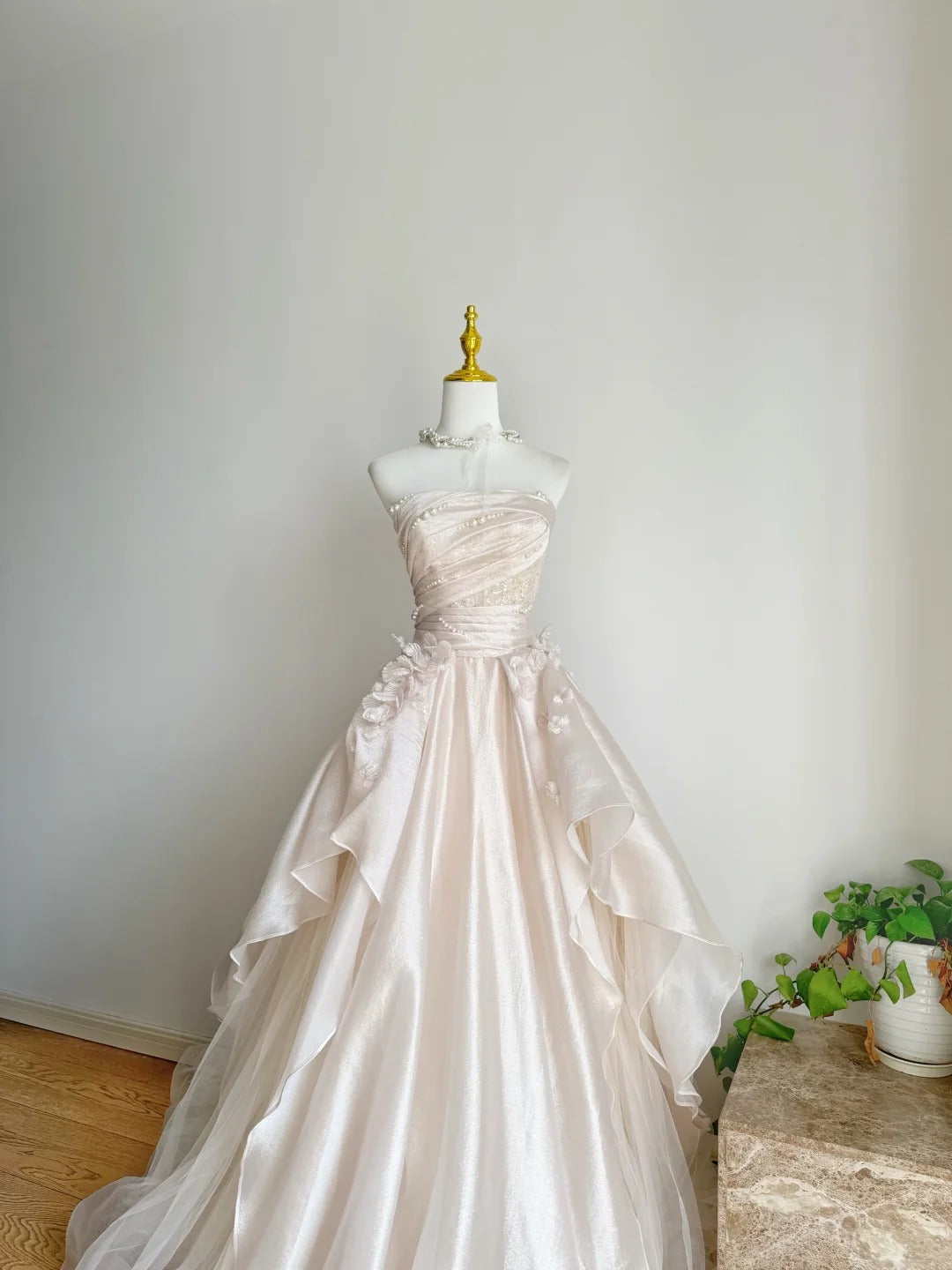Sweet Pink A-Line Tulle Satin Long Classy Prom Dress Strapless Applique Wedding Dress
