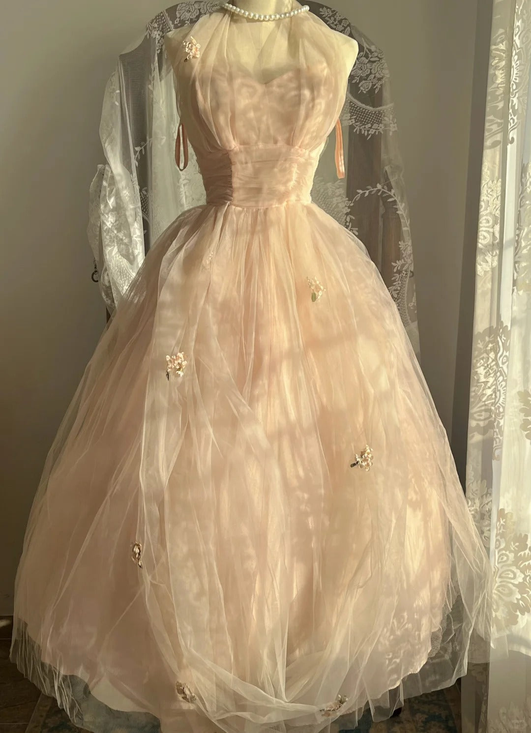 Sweet Pink Halter Neck Tulle Long Ball Gown Prom Dress Secondary image
