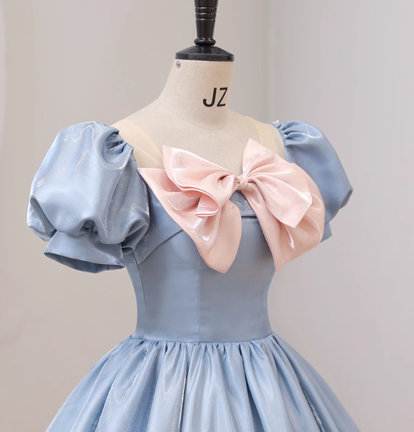 Sweet Princess Light Blue Square Neck Bow Puff Sleeve Satin Ball Gown Prom Dress Sweet 16 Dress