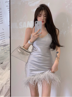 Sweet Strapless V-Neck Satin Feather 17Th Birthday Homecoming Dress