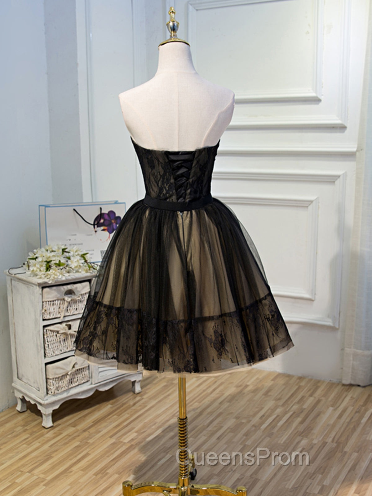 Sweetheart Neck Short Black Lace Evening Prom Dress, Short Black Lace Graduation Homecoming Dress