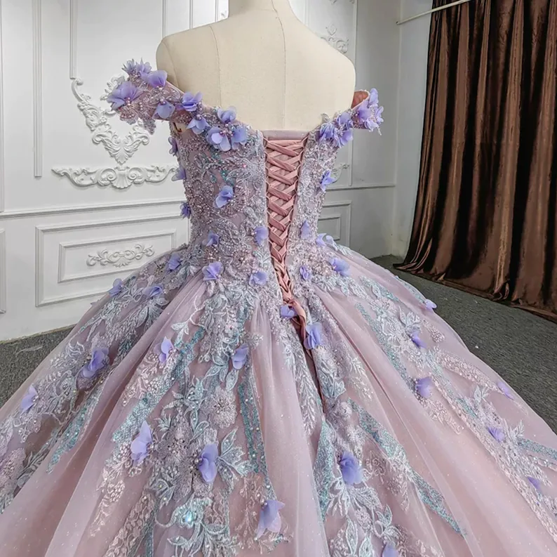 Sweetheart Off The Shoulder Beaded Floral Appliqu¨¦ Quincea?Era Ball Gown