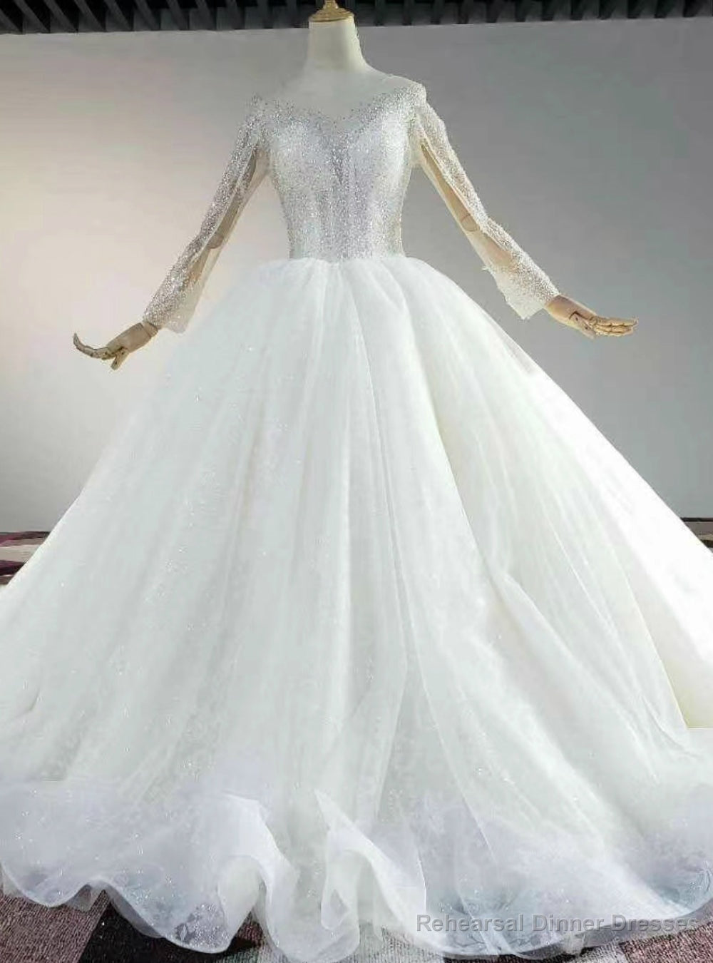 The Largest Variety Of Styles Ivory White Tulle Sequins Long SLeeve Open Back Beading Sequins Wedding Dress Main image