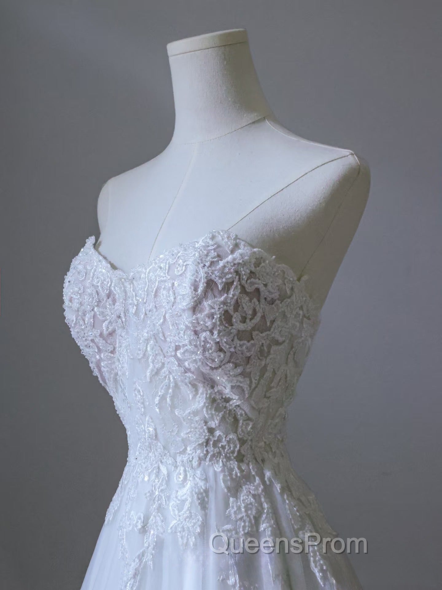 Timeless A Line Sweetheart Lace Tulle White Wedding Dress Brides Dress