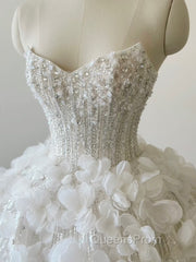 Timeless Ball Gown Sweetheart Sequin Floral White Wedding Dress Brides Dress