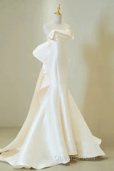 Timeless Mermaid Sweetheart White Satin Wedding Dress