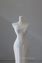 Timeless Mermaid V Neckline White Lace Wedding Dress Bridal Dress