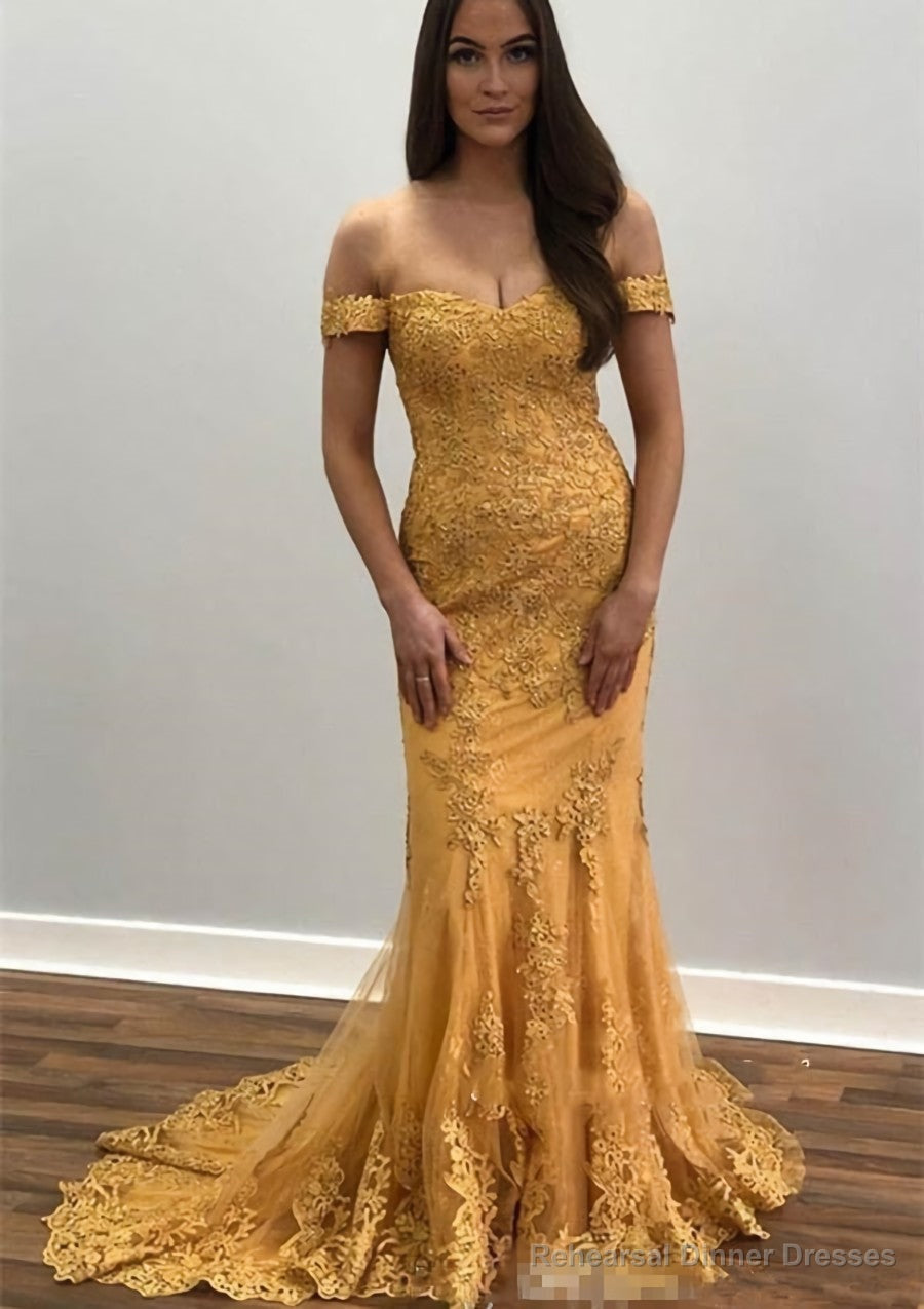 Trumpet/Mermaid Off-the-Shoulder Court Train Tulle Prom Dresses With Lace Appliqued Main image