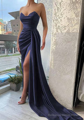 Trumpet/Mermaid Sweetheart Strapless Court Train Satin Prom Dresses With Pleated Split