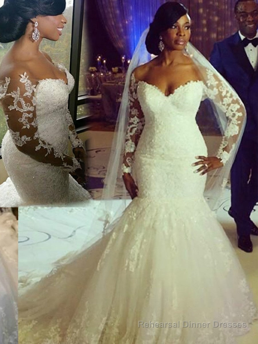 Trumpet/Mermaid Sweetheart Sweep Train Tulle Wedding Dresses With Appliques Lace Secondary image