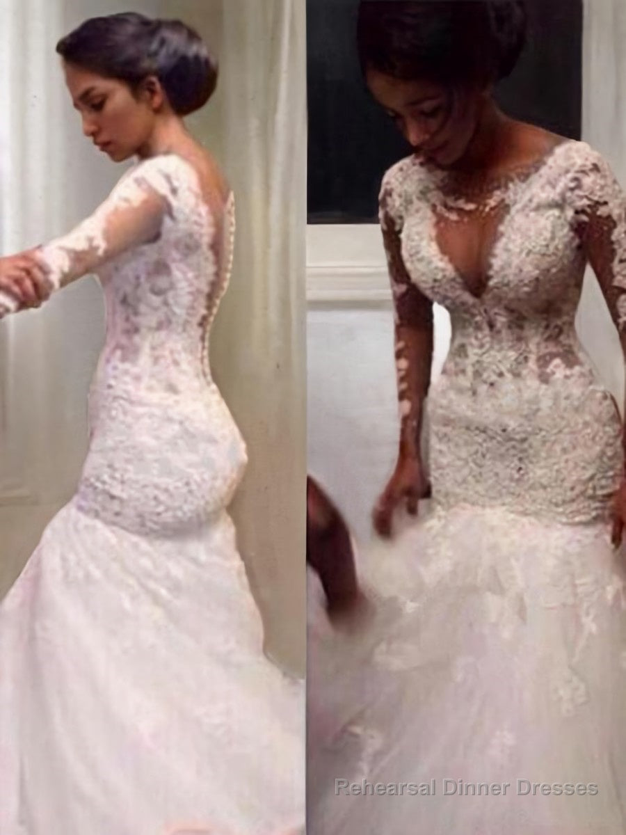 Trumpet/Mermaid V-neck Floor-Length Tulle Wedding Dresses With Appliques Lace Main image