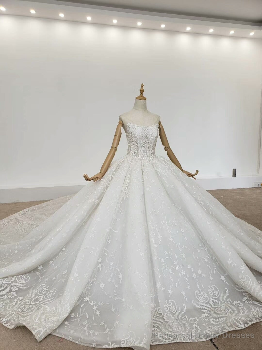 Two Piece Half Sleeves Beading Ball Gown Crystal Huate Couture Wedding Dress Main image