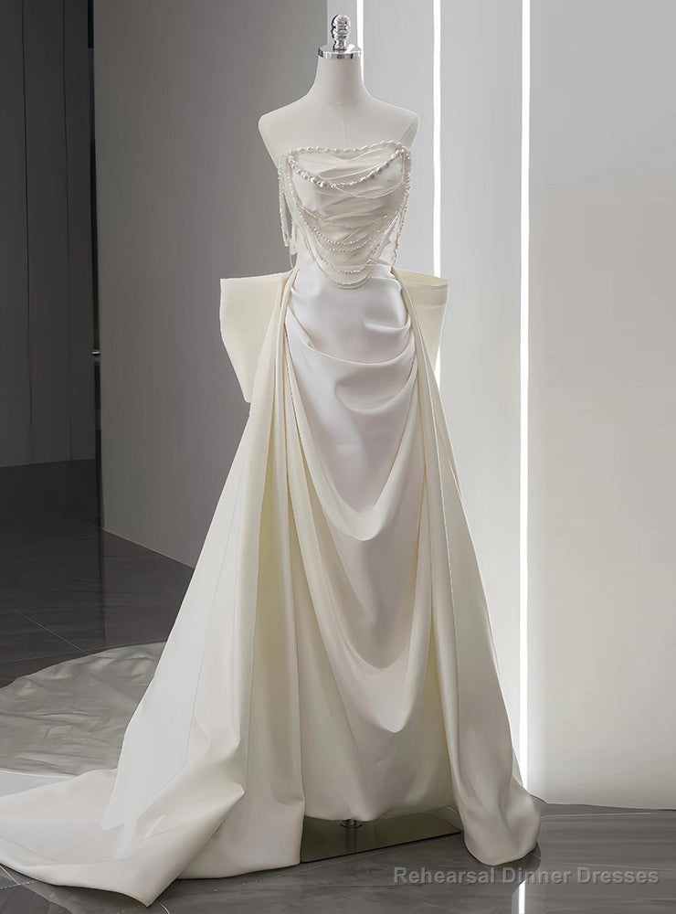 Unique Ivory White Satin Strapless Pleats Bow Wedding Dress Main image