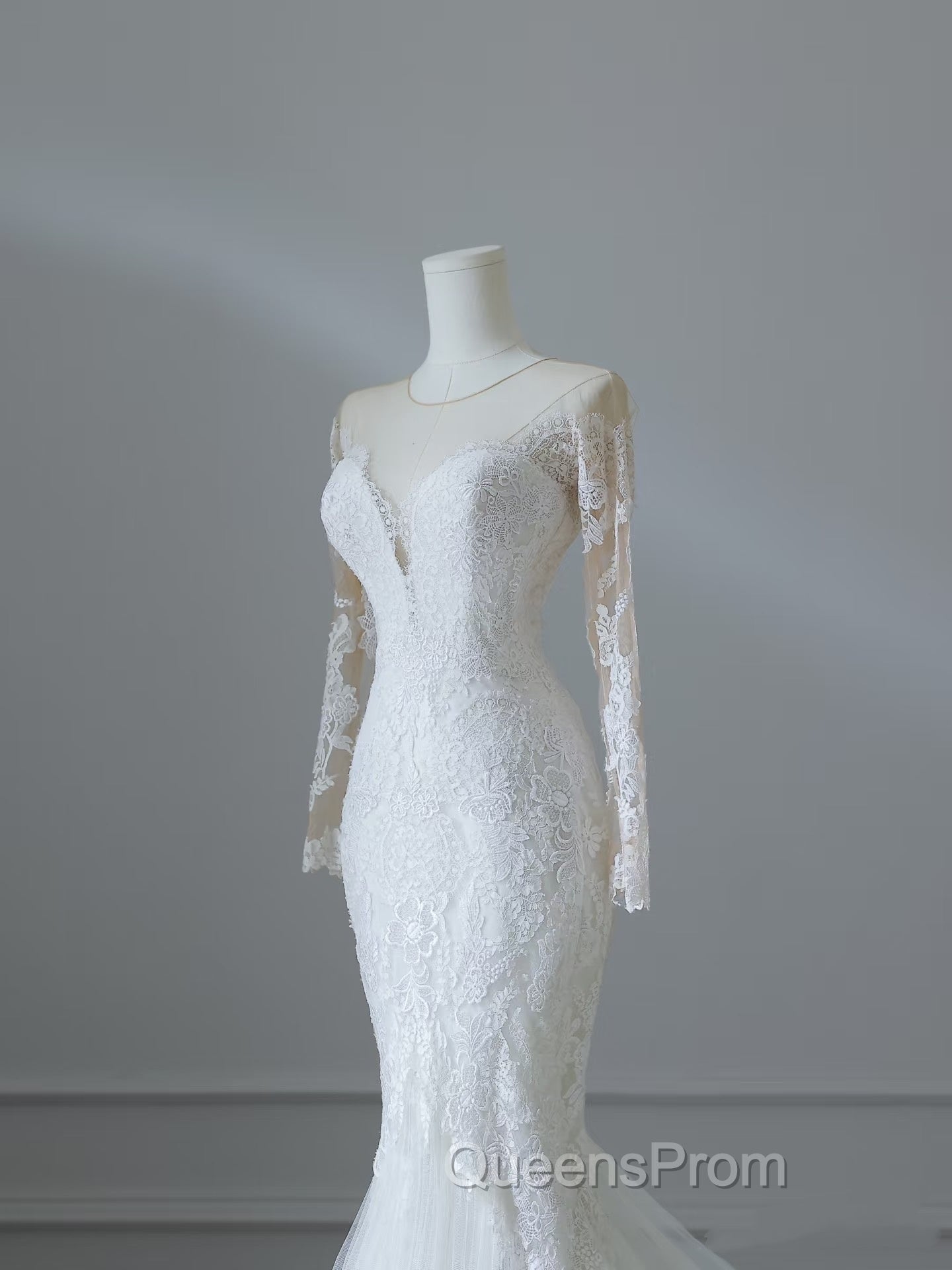 Unique Mermaid Scoop Neckline Long Sleeves Wedding Dress White Brides Dress