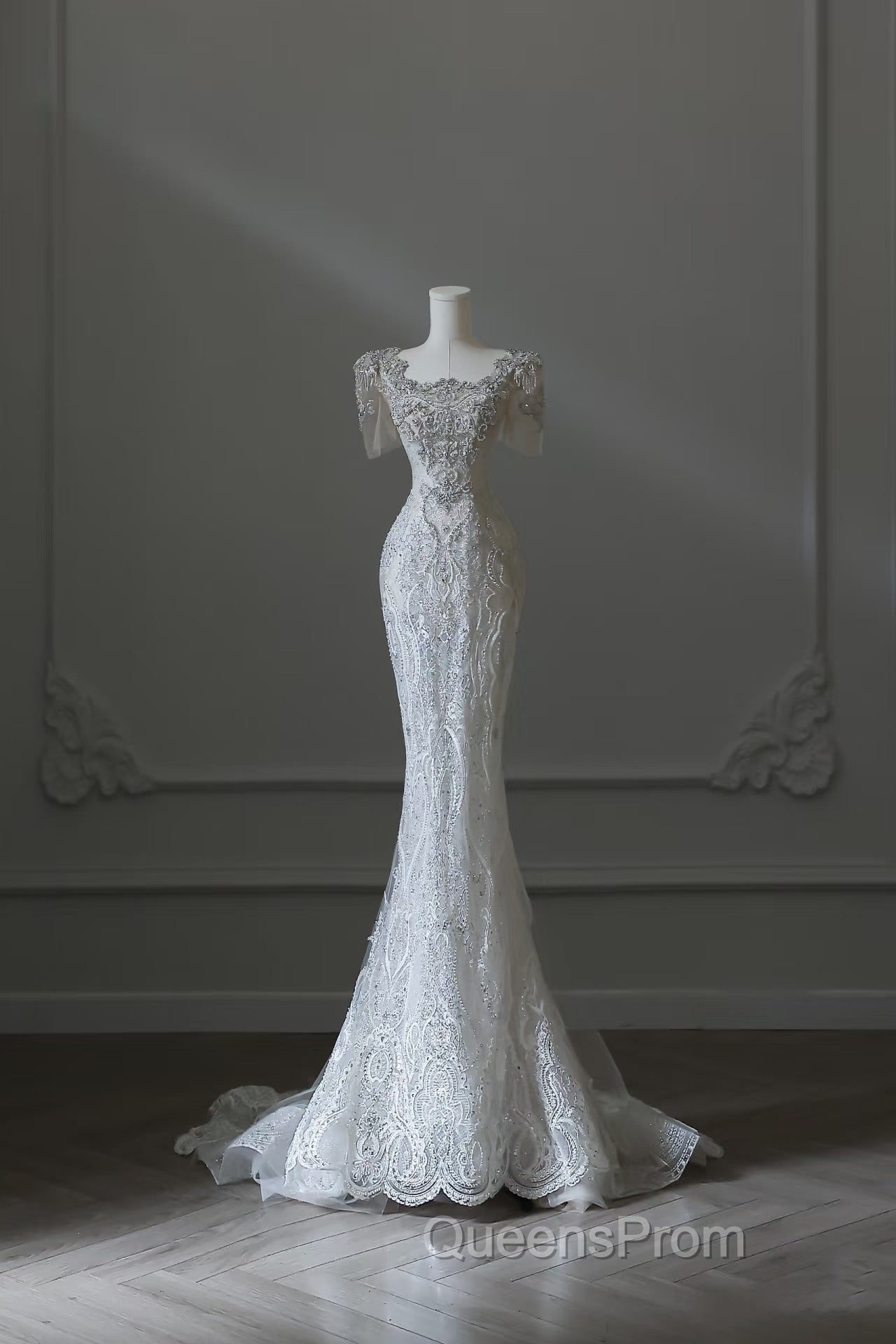 Unique Mermaid Square Neckline Short Sleeves Wedding Dress White Brides Dress