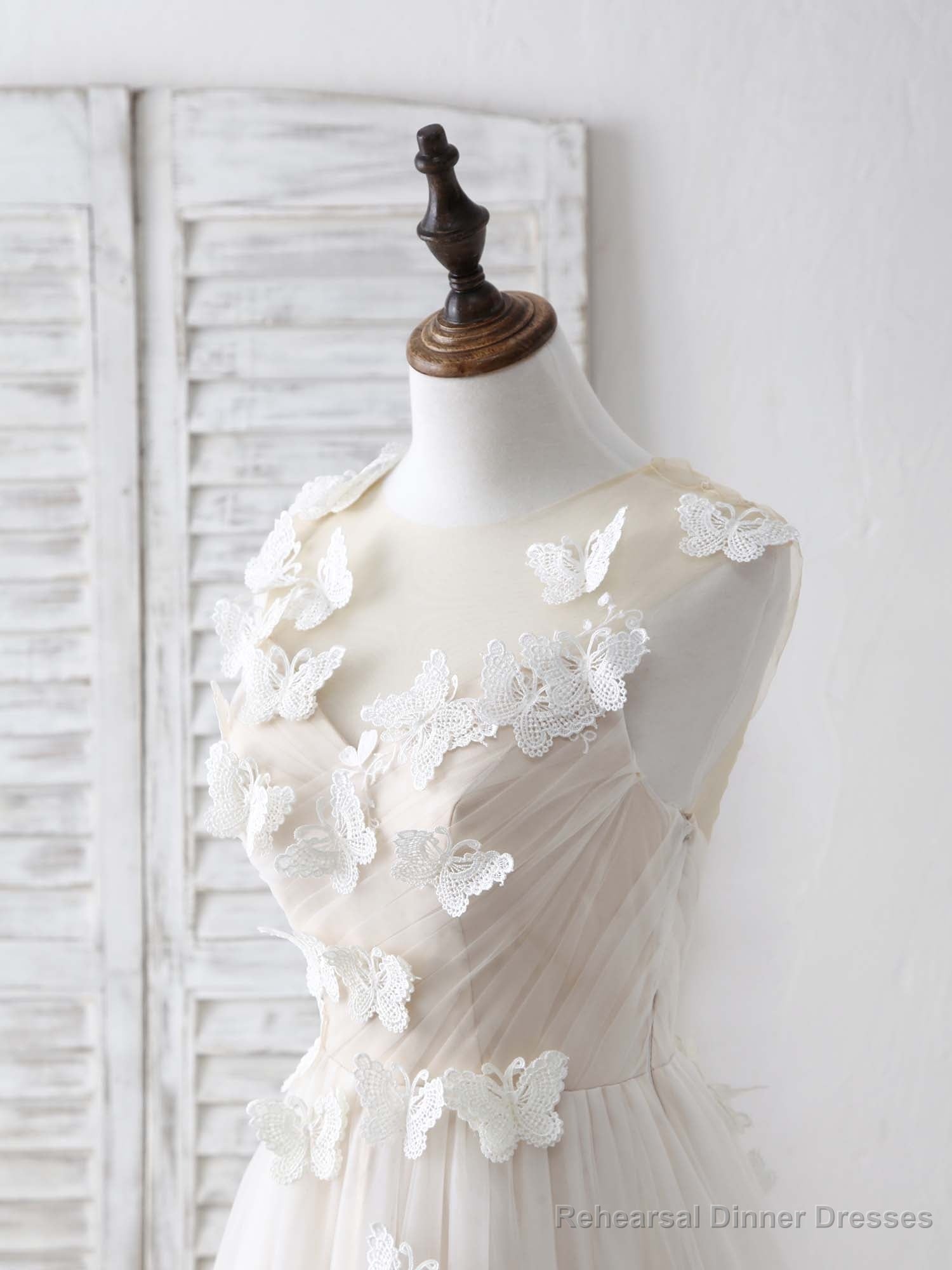 Unique White Round Neck Tulle 3D Lace Applique Long Prom Dresses