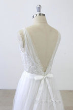 V-neck Ruffle Applqiues Tulle A-line Wedding Dress