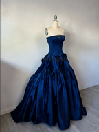 Vintage Ball Gown Strapless Burgundy Sleeveless Satin 90S Classy Classy Prom Dress Inspiration Party Dress Princess Graduation Dress