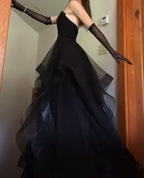 Vintage Ball Gown Strapless Sleeveless Long Tulle Black Classy Prom Dress