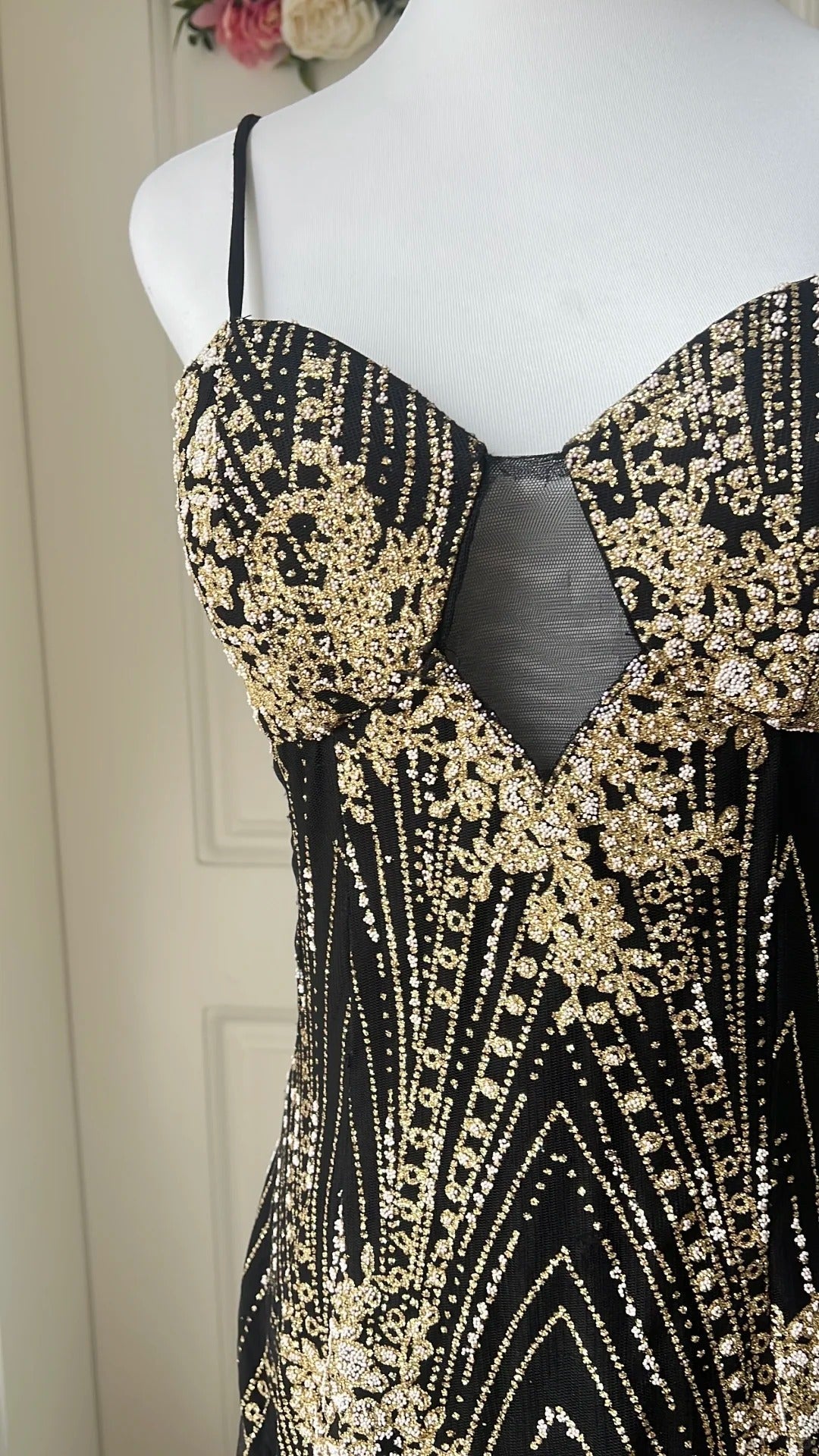 Vintage Black And Gold Mermaid Strappy Sequin Embroidered Long Classy Prom Dress