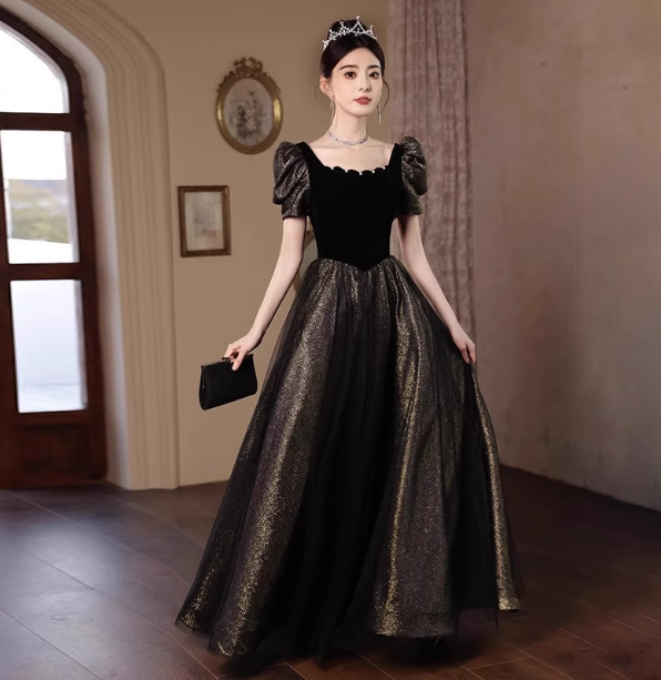 Vintage Black & Gold A-Line Square Neck Puff Sleeve Velvet Gold Shimmer Tulle Long Classy Prom Dress Main image