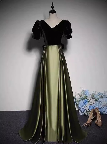 Vintage Black & Green Color Block A-Line V-Neck Velvet Satin Long Classy Prom Dress Main image