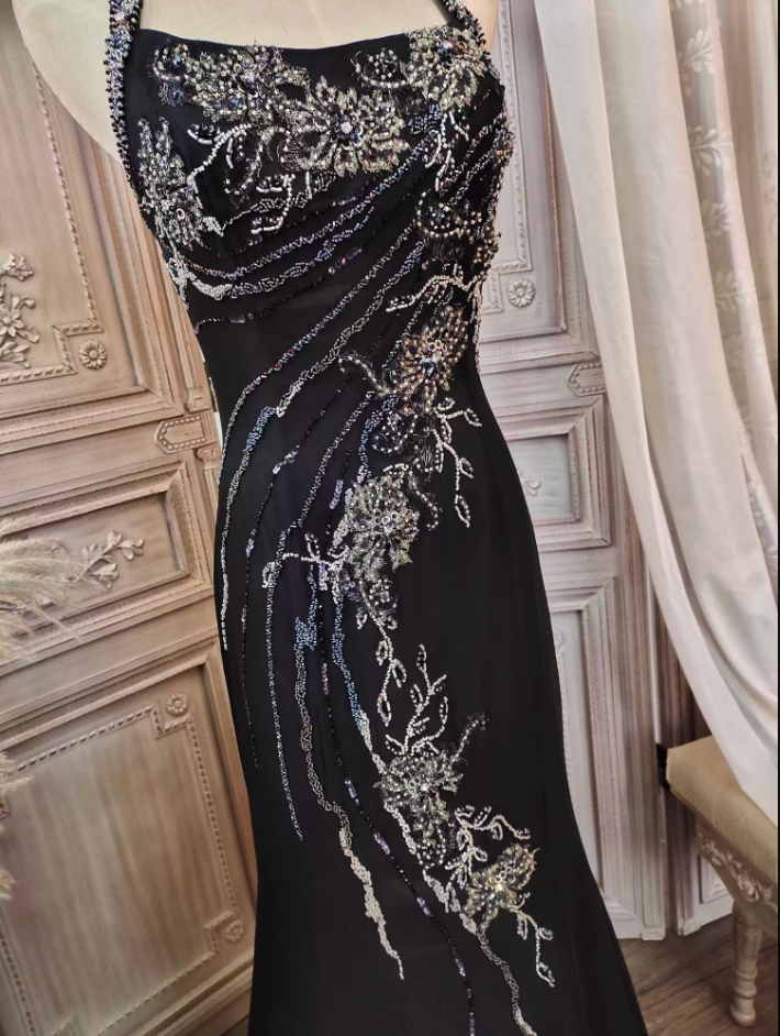 Vintage Black Mermaid Halter Neck Beaded Chiffon Long Classy Prom Dress