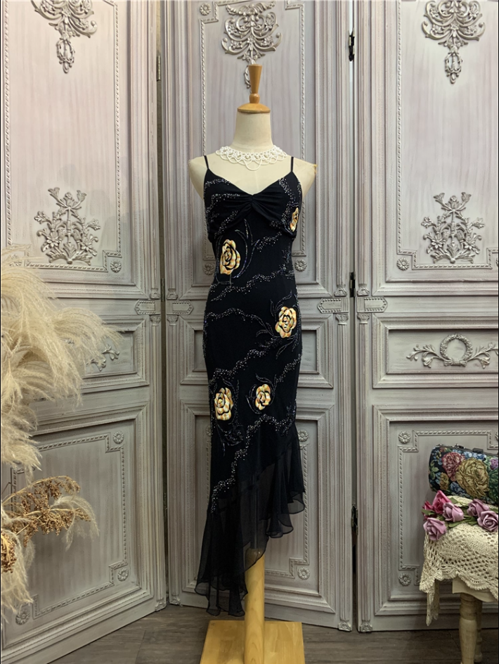 Vintage Black Mermaid Spaghetti Strap Gold Rose Beaded Embroidery Chiffon Long Classy Prom Dress