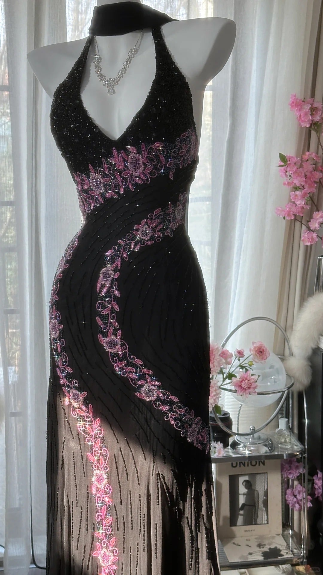 Vintage Black Pink Diamond Halter Neck Chiffon Mermaid Prom Gown Classy Prom Dress