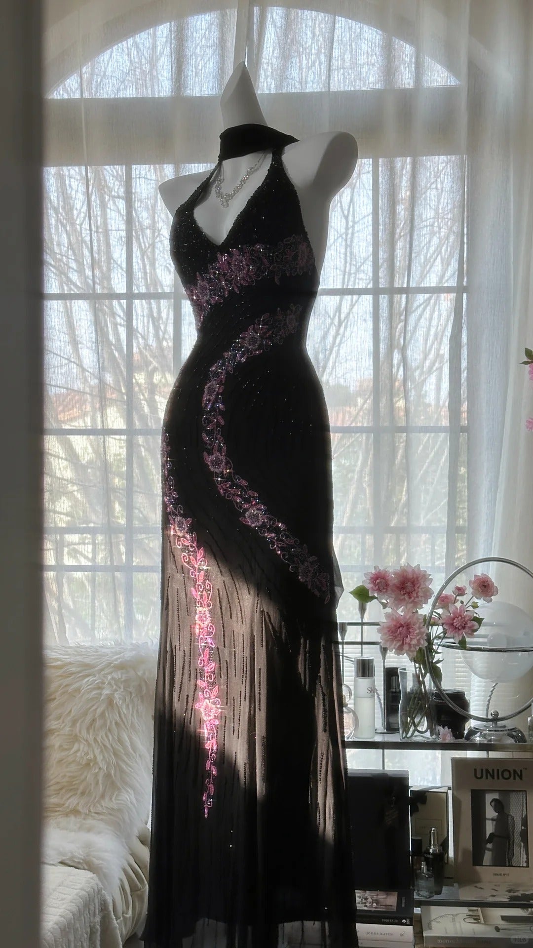Vintage Black Pink Diamond Halter Neck Chiffon Mermaid Prom Gown Classy Prom Dress